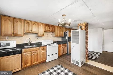 1960 Zachary Taylor Hwy, Mineral, VA 23117