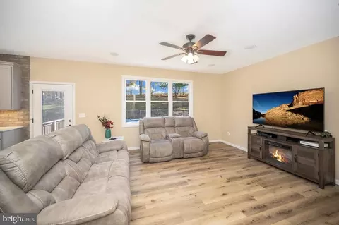 4 Victory Ln, Castleton, VA 22716 photo 25