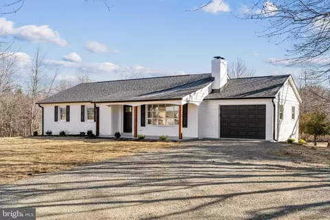 366 Hinsons Ford Rd, Amissville, VA 20106