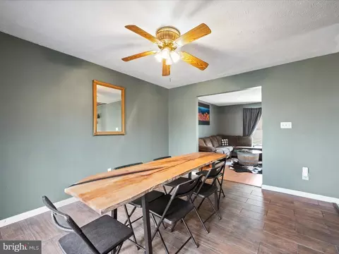 161 Apache Trl, Chester Gap, VA 22623 photo 8