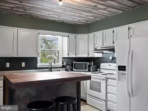161 Apache Trl, Chester Gap, VA 22623 photo 5