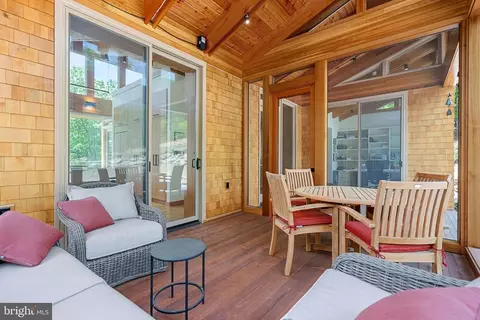 Exterior - 559 Bessie Bell Mountain Rd, Castleton, VA 22716 photo 19 of 20