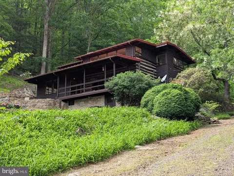 115 Oventop Mountain Ln, Sperryville, VA 22740