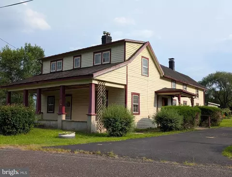 36 Water St, Sperryville, VA 22740