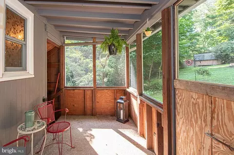 61 Mount Marshall Rd, Washington, VA 22747 photo 5
