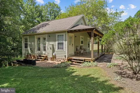 210 Grand View Rd, Washington, VA 22747 photo 3