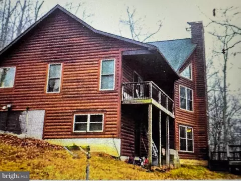 248 Peak Ln, Flint Hill, VA 22627