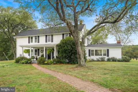 509 Castleton Ford Rd, Castleton, VA 22716 photo 2