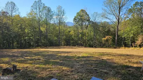 0 Sharp Rock Rd, Sperryville, VA 22740