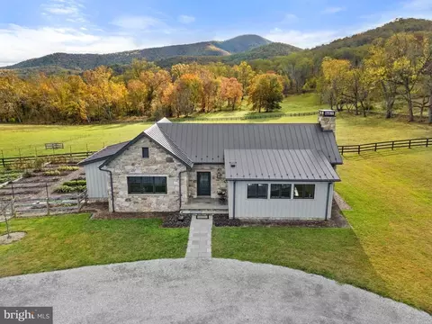 63 Riley Hollow Rd, Huntly, VA 22640