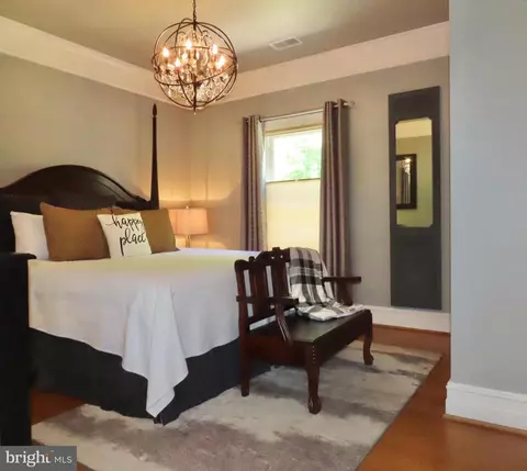 65 Clark Ln, Washington, VA 22747