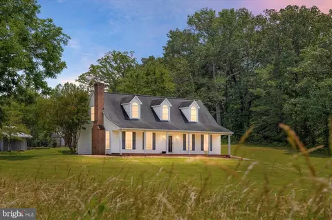 Exterior - 274 Aaron Mountain Rd, Castleton, VA 22716 photo 2 of 17