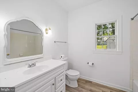 Bath - 274 Aaron Mountain Rd, Castleton, VA 22716 photo 1 of 4