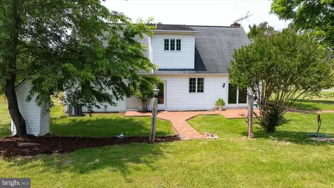 Exterior - 274 Aaron Mountain Rd, Castleton, VA 22716 photo 13 of 17