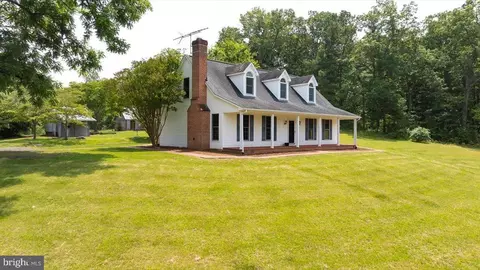 Exterior - 274 Aaron Mountain Rd, Castleton, VA 22716 photo 10 of 17
