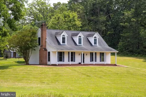 Exterior - 274 Aaron Mountain Rd, Castleton, VA 22716 photo 8 of 17