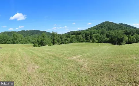 Ben Venue, Flint Hill, VA 22627