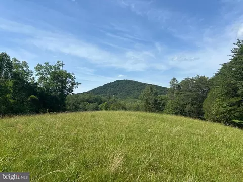 Castle Rock Ln, Castleton, VA 22716 photo 15