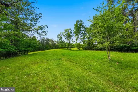 Castle Rock Ln, Castleton, VA 22716 photo 8
