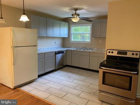 3221 Winding Rd, Partlow, VA 22534 photo 4
