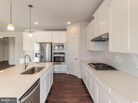 8902 Avon Dr, Partlow, VA 22534 photo 6