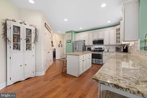 8908 Avon Dr, Partlow, VA 22534 photo 10