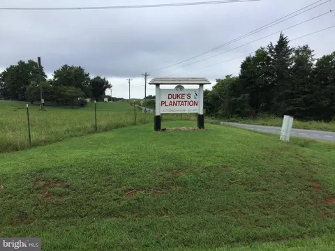 11703 Dukes Dr, Bumpass, VA 23024