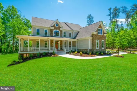 5902 Copper Mill Dr, Fredericksburg, VA 22407