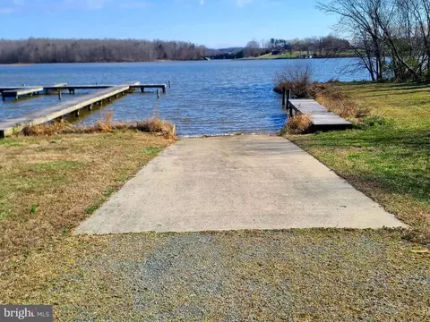 17209 Arrow Point Dr, Orange, VA 22960
