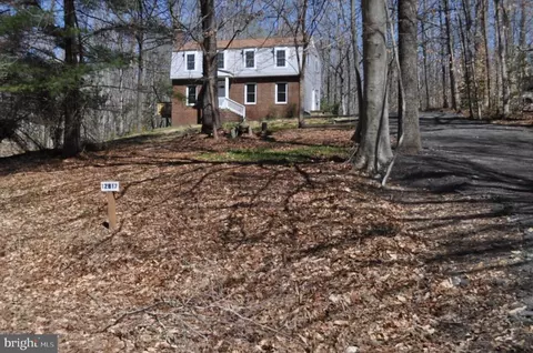 12617 Osborne Dr, Fredericksburg, VA 22407