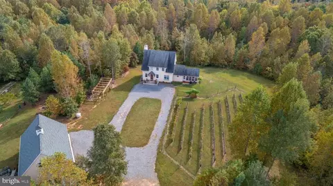 7817 Governors Point Ln, Unionville, VA 22567