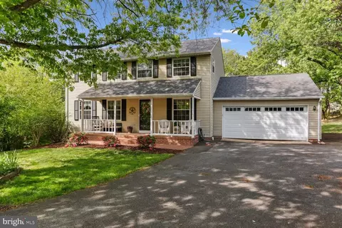 5803 Coolidge Ct, Fredericksburg, VA 22407