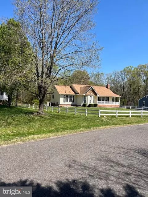 606 Halleck St, Fredericksburg, VA 22407