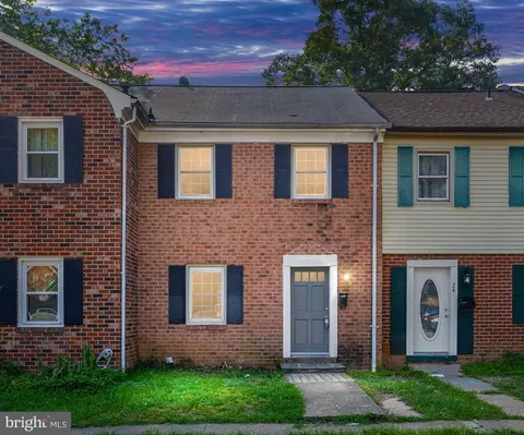 25 Bentley Ct, Fredericksburg, VA 22408