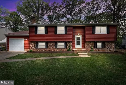 5523 Peters Ln, Fredericksburg, VA 22407