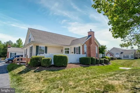 6242 Autumn Leaf Dr, Fredericksburg, VA 22407
