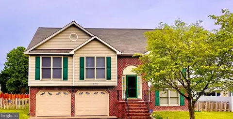 5715 Glen Eagles Dr, Fredericksburg, VA 22407