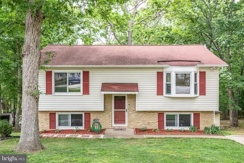 711 Pleasants Dr, Fredericksburg, VA 22407