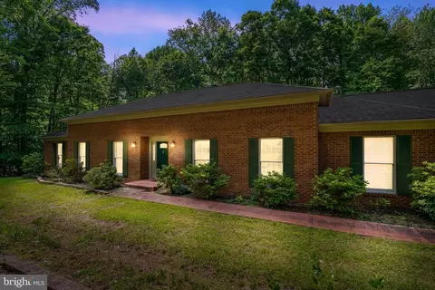 8102 Waterford Dr, Spotsylvania, VA 22551
