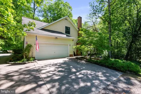 8100 Davmar Ln, Fredericksburg, VA 22407
