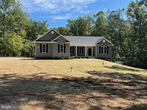7711 Hillsdale Ln, Spotsylvania, VA 22551
