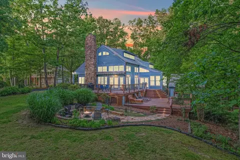 2701 Wallers Quarters Rd, Bumpass, VA 23024