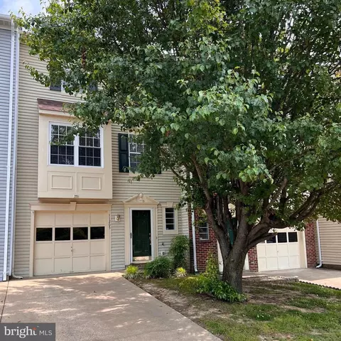 11205 Kings Crest Ct, Fredericksburg, VA 22407