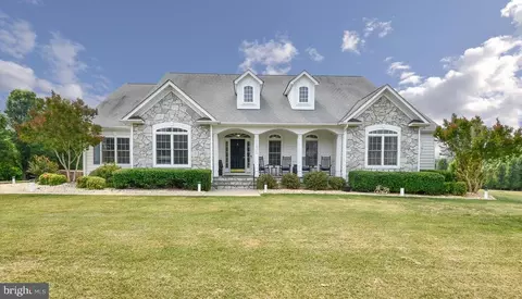 11415 Stacy Crossing Way, Fredericksburg, VA 22407