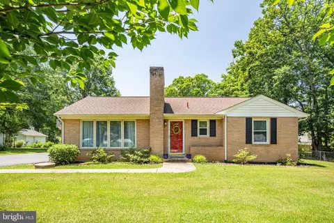 10800 Rollingwood Dr, Fredericksburg, VA 22407