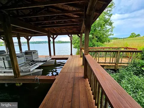 6017 Crescent Point Dr, Orange, VA 22960 photo 33