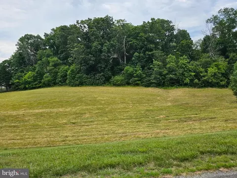 6017 Crescent Point Dr, Orange, VA 22960 photo 12