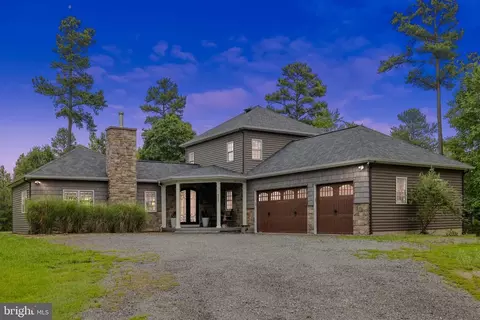 9220 Deerwood Ln, Spotsylvania, VA 22551
