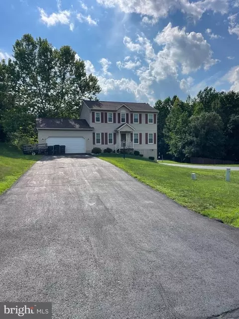 10002 Erlwood Ct, Fredericksburg, VA 22407