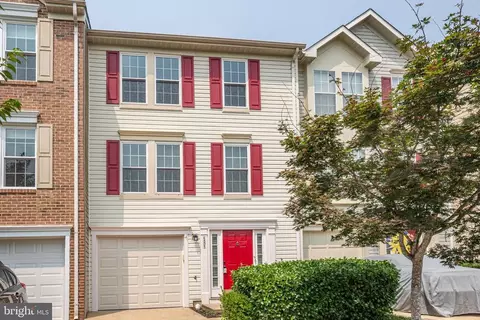 4503 Whisper Hill Ct, Fredericksburg, VA 22408